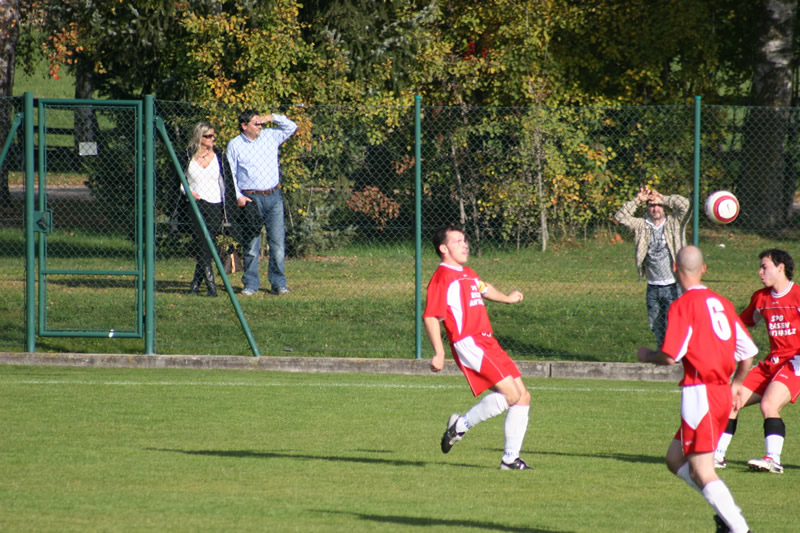 gal/08. Spieltag- SV Reischach-Rasen/2006-10-24 - SVR gg. Rasen-Antholz 031.jpg